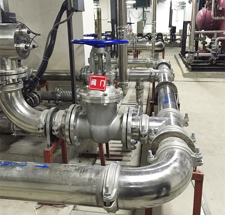 不锈钢卡压管件的优点